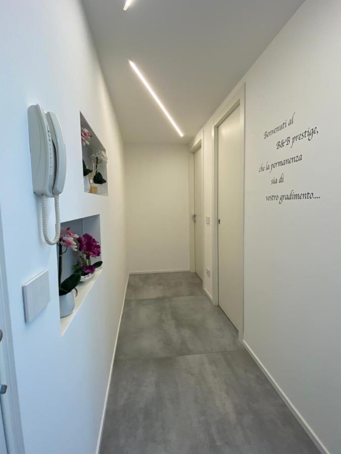 B&B Prestige Corsico Bagian luar foto